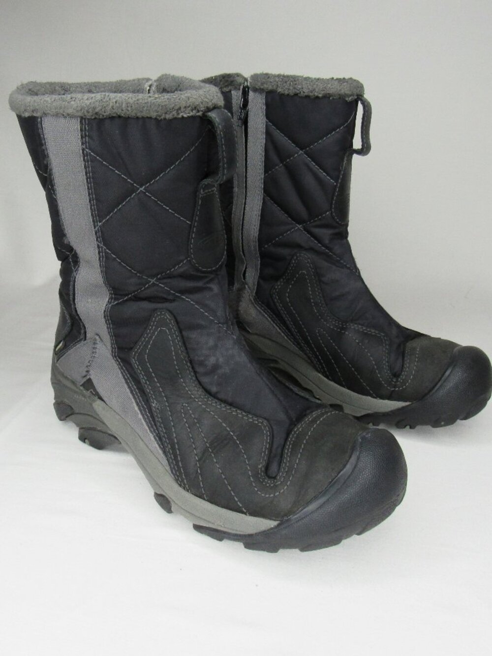 Keen Black Insulated BETTY Winter Boot Mid Calf Women's 7.5